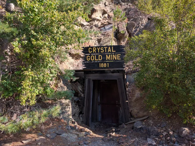 Crystal Gold Mine & RV Park
