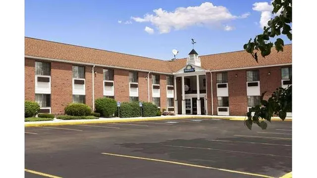 Days Inn by Wyndham Keene NH