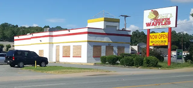 Ceci's Chicken & Waffles