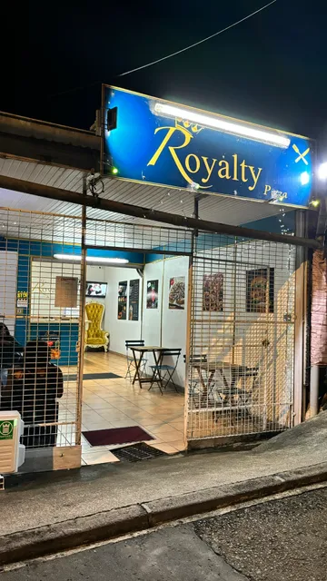 Royalty Pizza