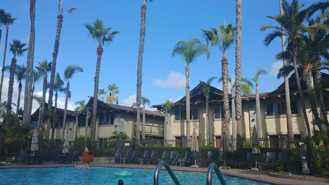 Shelter Island Hotels