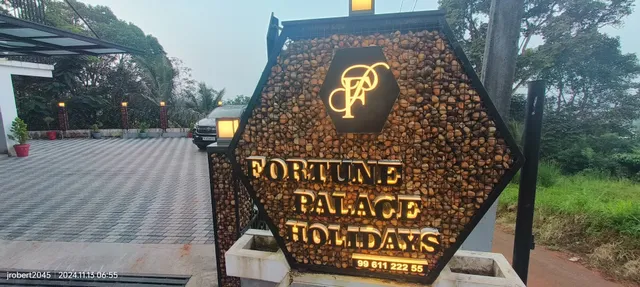 Fortunepalaceholidays