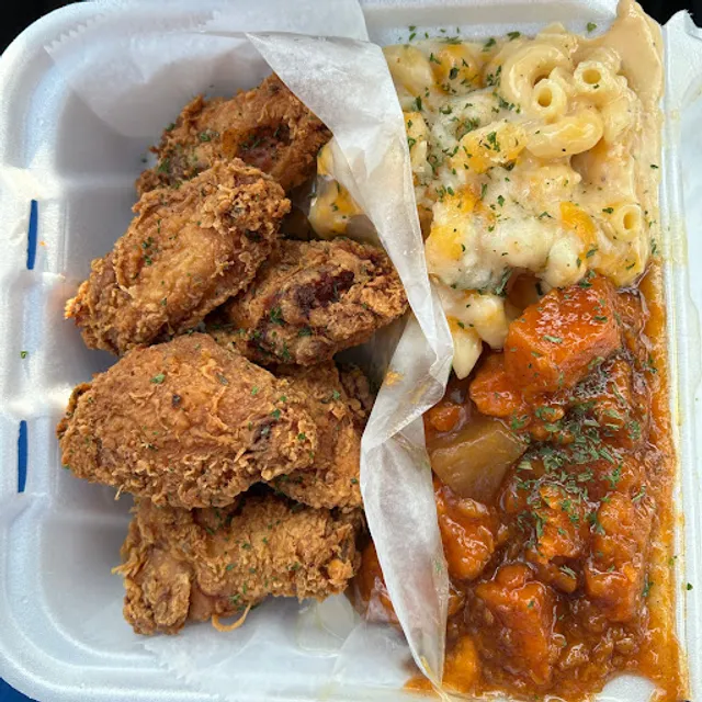 Winnie's International Takeout