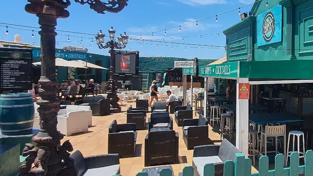 Cooper's Bar & Kitchen