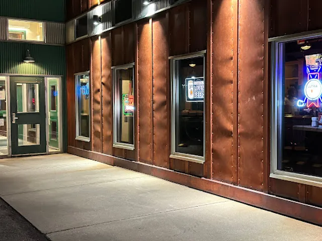 Fiddler's Green Kitchen, Bar & Casino