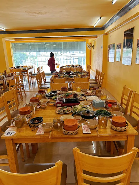 Cơm niêu Toàn Phát