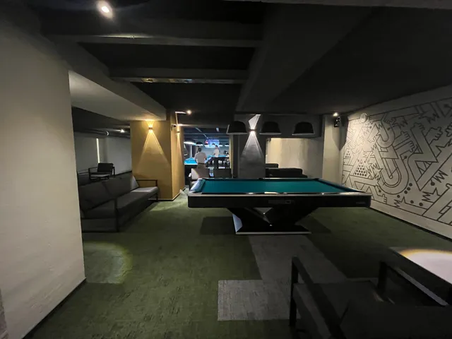 Baras Biliardas FUKSAS