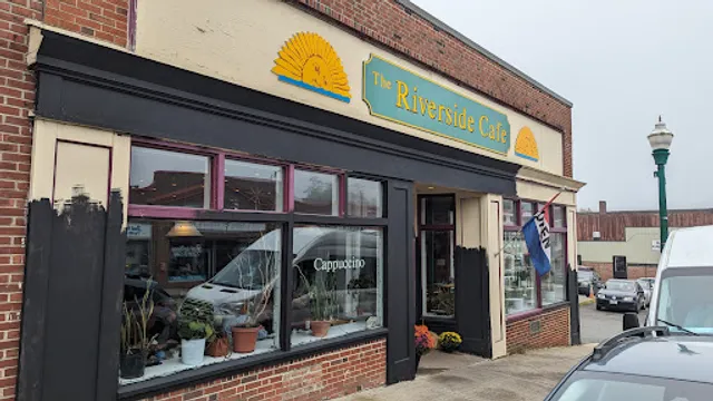 Riverside Cafe