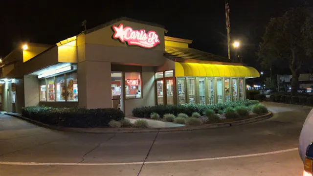 Carl’s Jr.