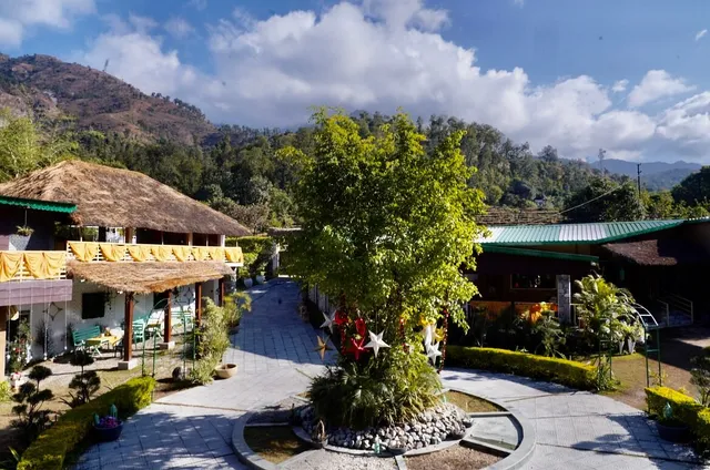 Nanau Luxury Resort and Spa in Jim Corbett