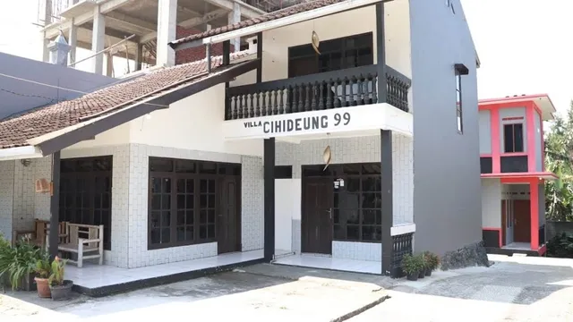 Villa Cihideung 99