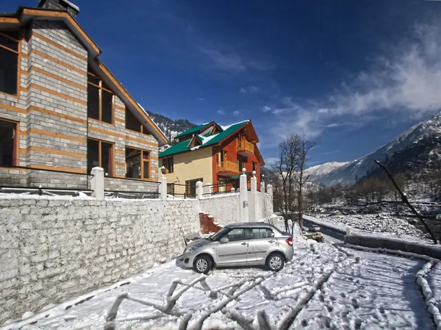 River Side Cottages Manali