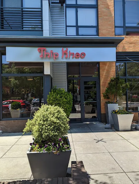 Thip Khao Restaurant