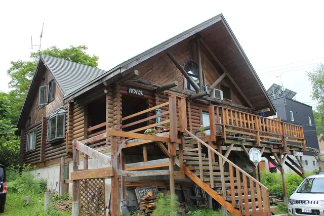 Log Pension Pine House