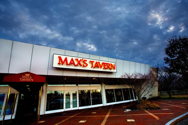 Max's Tavern