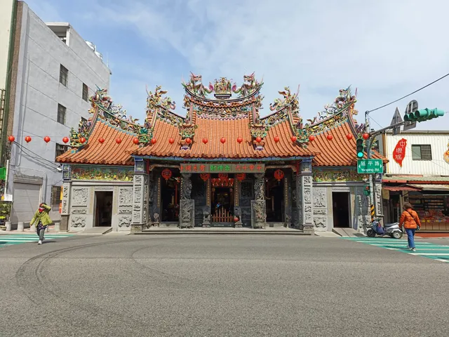 Zhongli Renhai Temple