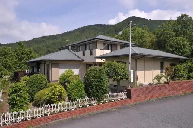 ともみ山荘（旧友美山荘）