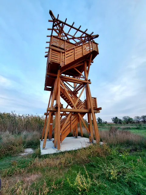 MME Szalakóta Látogatóközpont,Szegedi Fehér-tó