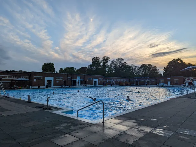 Brockwell Lido