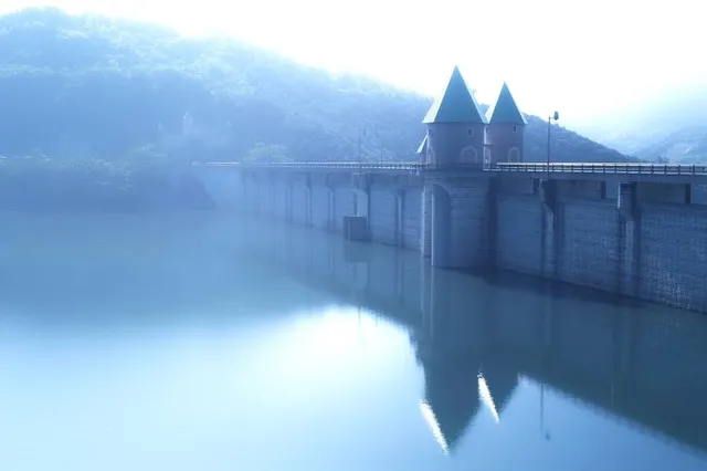 Narufuchi Dam Karyu Kasen Park