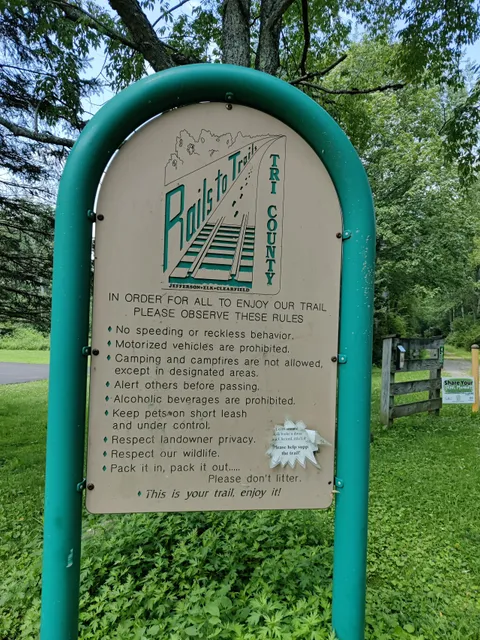 Clarion-Little Toby Trail Parking