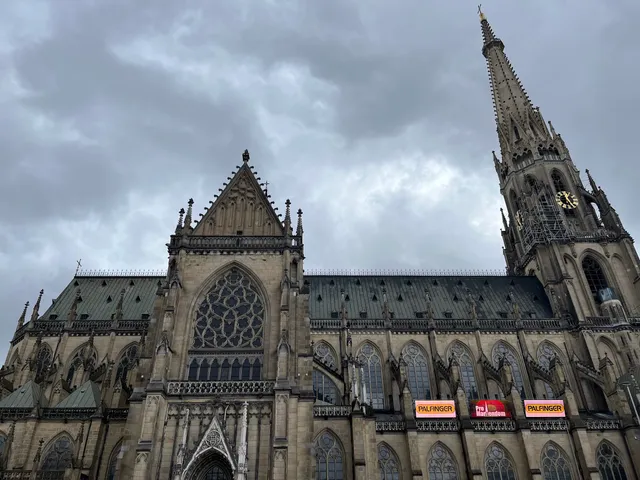 DomCenter + Domshop Linz