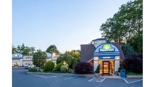 Days Inn by Wyndham Nanuet / Spring Valley