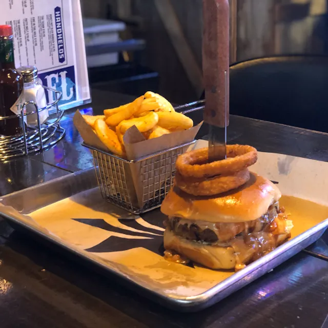 Blu Barrel Bar & Grill