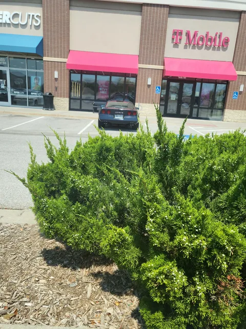 T-Mobile Experience Store