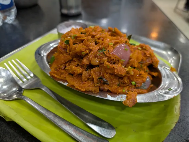 SRI SAPTHAGIRI TIFFIN PARK PURE VEG RESTAURANT