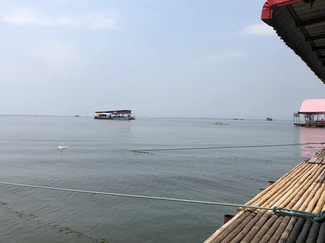 Bang Saen 2 & Chomthong Beach