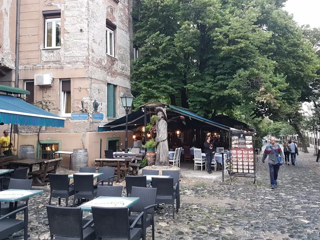 Statue of Đura Jaksic, Skadarlija