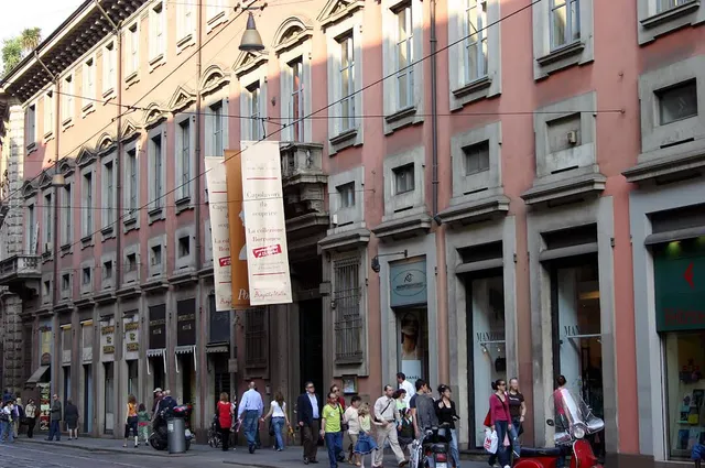 Via Alessandro Manzoni