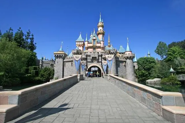 Sleeping Beauty Castle Walkthrough