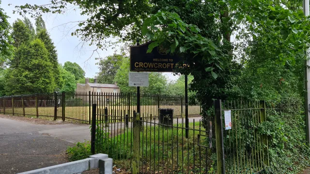 Crowcroft Park