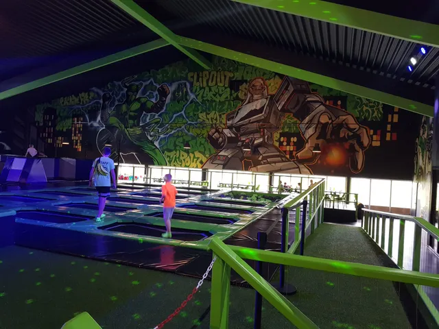 Flip Out Trampoline Arena Rostock