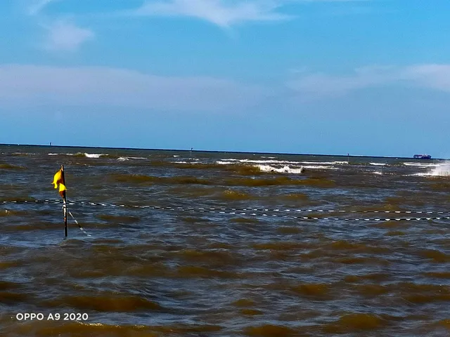 Pantai Indah Kejawanan Cirebon