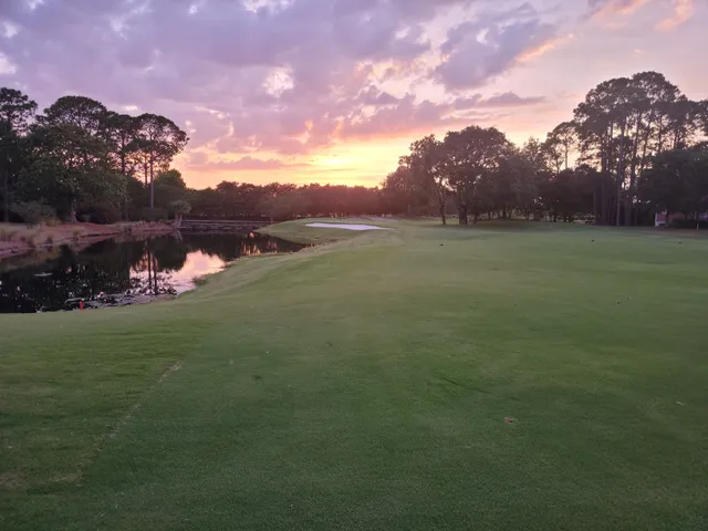Raven Golf Club