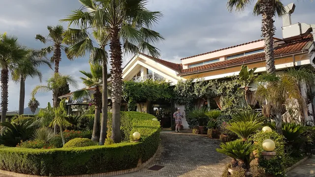 Hotel Leucosya