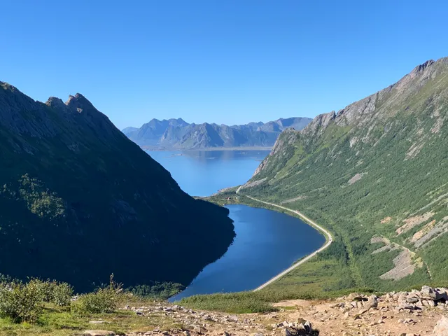 Glomtinden hiking trail start