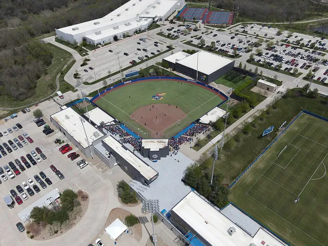 Sports Pavilion Lawrence