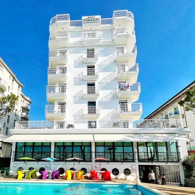 TERMINI Beach Hotel & Suites