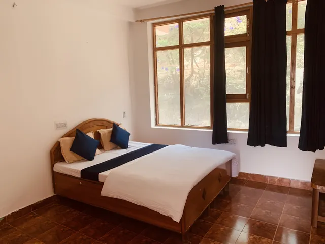 Hotel Chauhan Residency