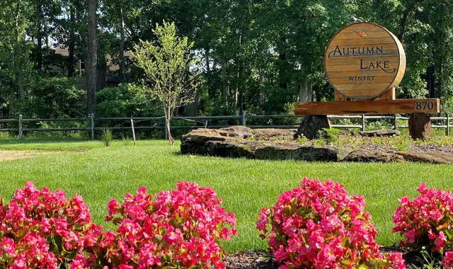 Autumn Lake Winery