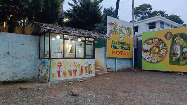 Annapoorna Vegetarian Restaurant