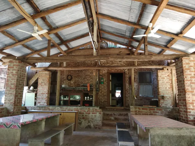 Ekvira Potnis Bandhu (Seafood restaurant)