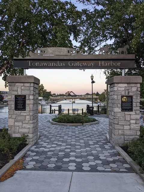 Gateway Harbor