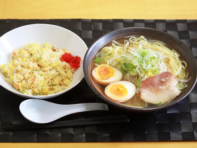 Menfan Shokudo Hamanogi