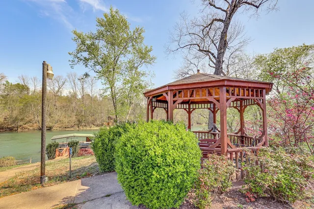 Private Dock: 'the River House' in Heber Springs!