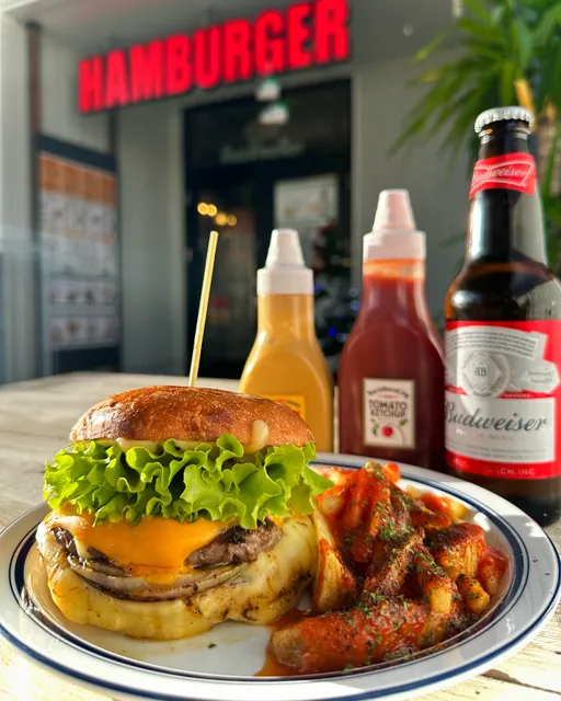 Back Born City Hamburger